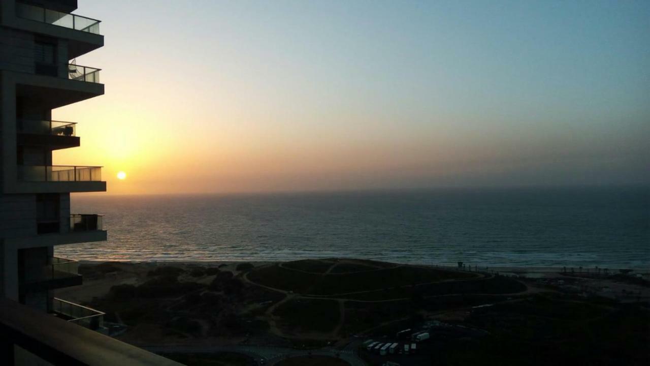 Oַ&O Group- Luxury Apt Tower Best Sea View Bat Yam Εξωτερικό φωτογραφία